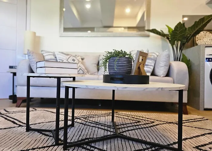 Nalahost 2Br Oceanview Apartment